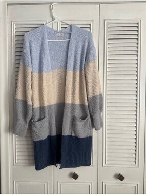SO Colorblock Open-Front Cardigan in Blue, Cream, Gray